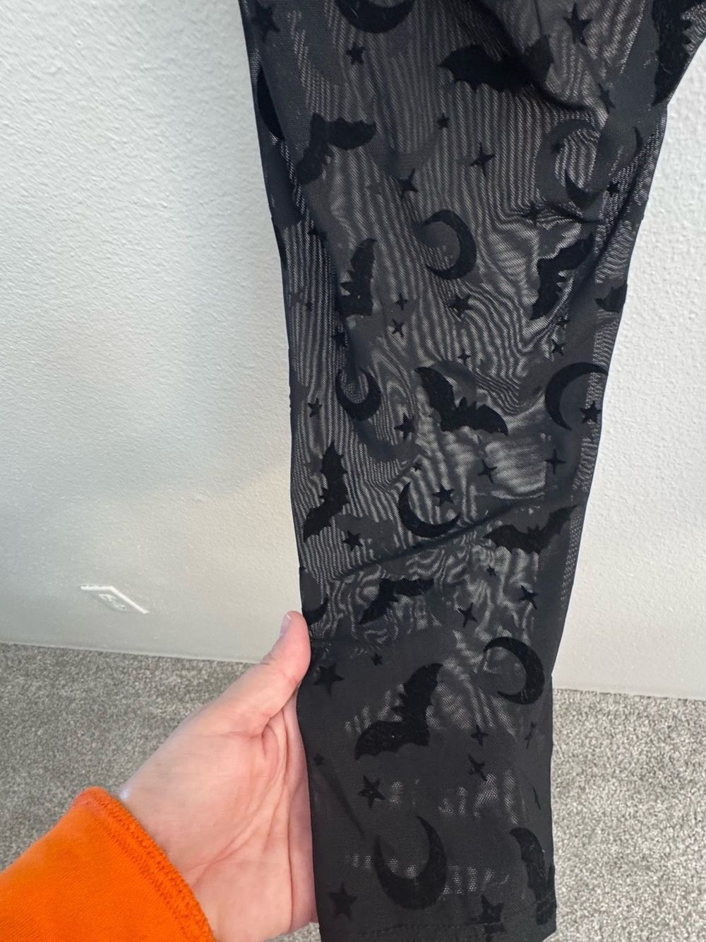 NWOT torrid Full-Length Comfort Waist Flocked Legging - Starry Bats - Picture 11 of 12